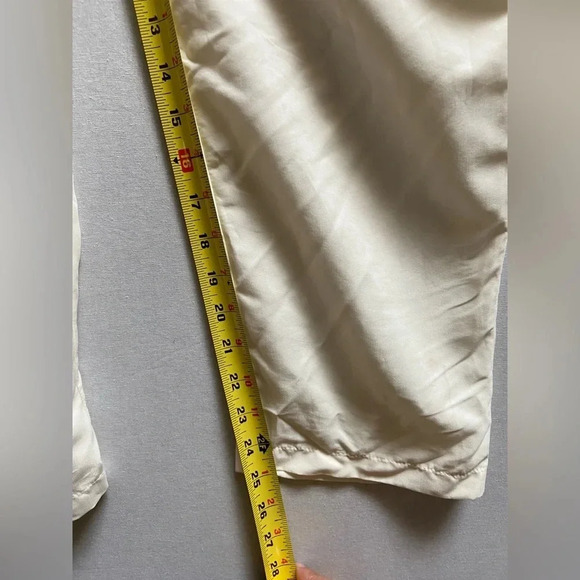 TOPSHOP cream v-neck romper Sz US 4 - Picture 9 of 11